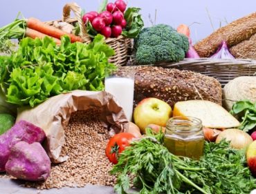Chuyên gia mách bạn chế độ dinh dưỡng tăng cường đề kháng, chống chọi với đại dịch_5ea25ad392e2e.jpeg