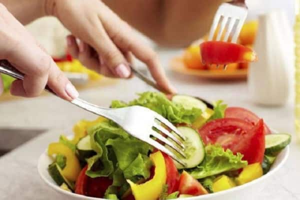 Sẽ ra sao nếu bạn ăn quá nhiều vào bữa tối?_5ee4460b842a6.jpeg