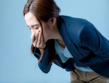 chữa đau bụng đi ngoài buồn nôn