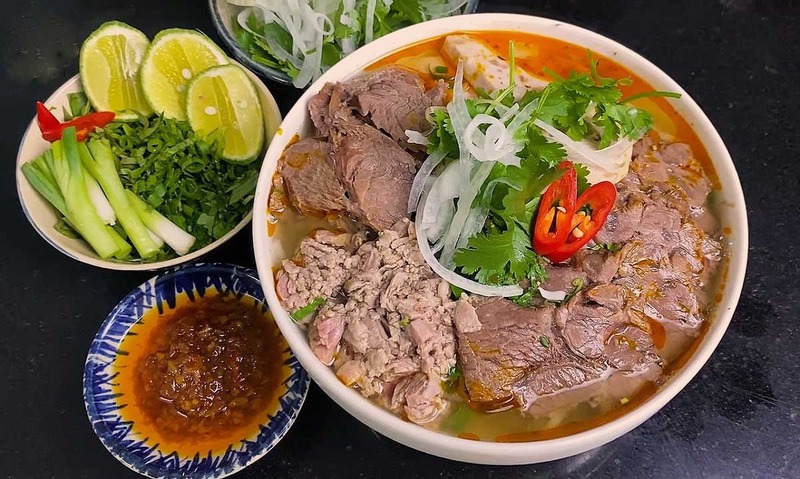 mắm ruốc huế nấu bún bò