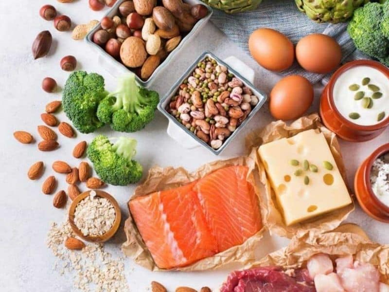 Những thói quen ăn uống cần tránh để bảo vệ bộ não